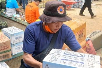 Posko terima bantuan "Peduli Korban Kebakaran Serdang"