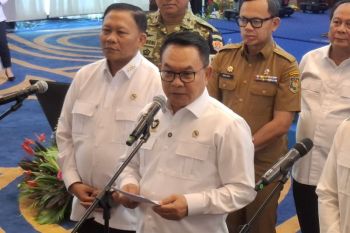 Lobster seed task force told to trace smuggling financiers