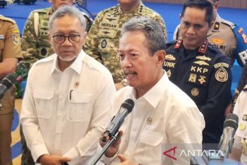 Menteri Trenggono tegaskan ekspor benih lobster disetop selamanya