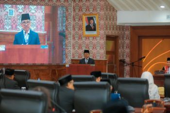 Ketua DPRD Kota Tangerang baru diminta perjuangkan aspirasi warga