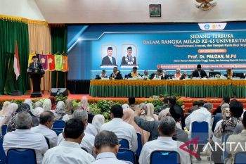 Wamendiktisaintek: Perguruan tinggi harus jadi pusat solusi masyarakat