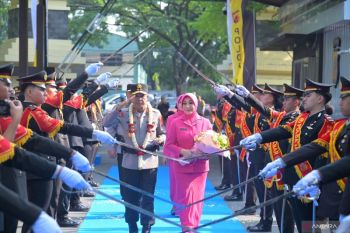 Kapolda Jabar Irjen Hengki minta anggota jadi teladan!