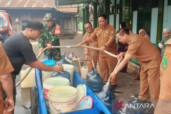 Bupati Sukamara instruksikan percepatan penyaluran air bersih bantu masyarakat