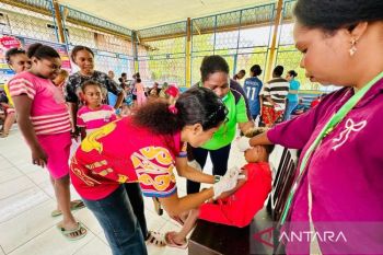 Dinkes sebut imunisasi campak-rubela di Manokwari lampaui target