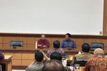Koster uji seluruh pejabat eselon II lewat psikotes