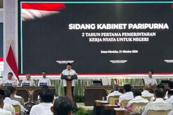 Prabowo buka sidang kabinet, soroti tantangan global