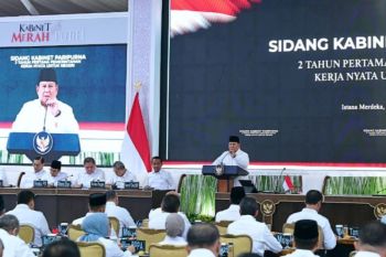 Presiden Prabowo minta deregulasi dan program prioritas tetap dijalankan
