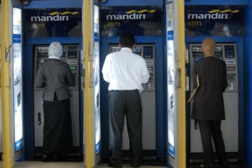 Mandiri: baru 1,5 juta kartu ATM/debit pakai chip