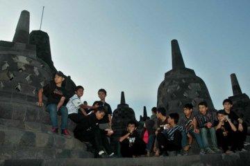 Melukis Bersama di Candi Borobudur