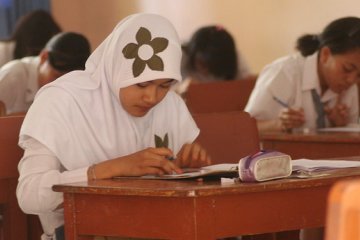 Siswa Mulai Latihan Soal Hadapi UN