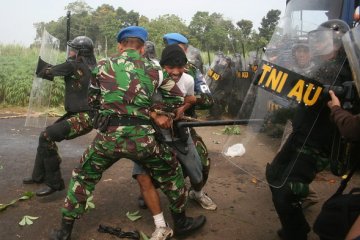 TNI gabungan simulasi tangani bentrok warga Ternate