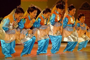 4.000 anak pecahkan rekor menari zapin di Jambi
