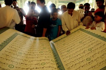Al Quran Terpanjang Dipamerkan di Arena MTQ