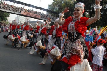 Jalan Medan Merdeka ditutup akibat Pawai Budaya