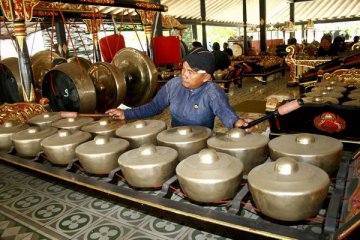 Pentas Gamelan Jawa di Institut Musikologi Wina