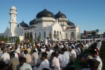 Sebagian umat Muslim kecewa perbedaan hari lebaran