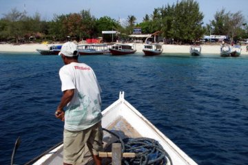 Penyeberangan ke tiga gili di Lombok ditutup saat pergantian tahun