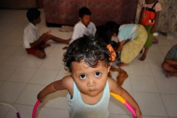 ANAK-ANAK AHMADIYAH