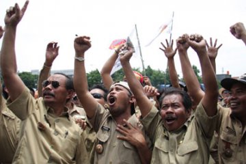 Kades mogok kerja karena belum terima gaji