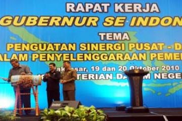 BUKA RAKOR GUBERNUR