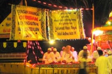 Kapal di Malam Takbir di Batam 