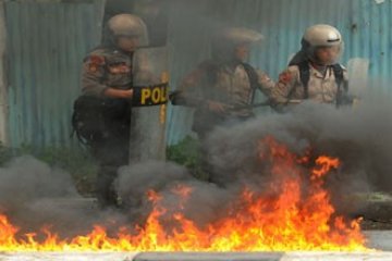 BOM MOLOTOV