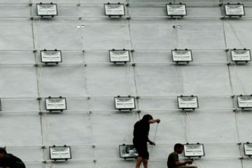 TARGET PERTUMBUHAN INDUSTRI