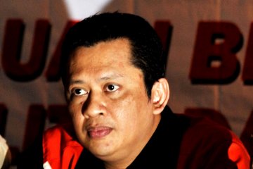 Golkar Pertimbangkan Tuntut Denny Indrayana