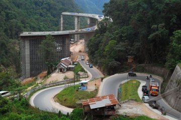 Jalan Kelok Sembilan Beroperasi Awal 2012