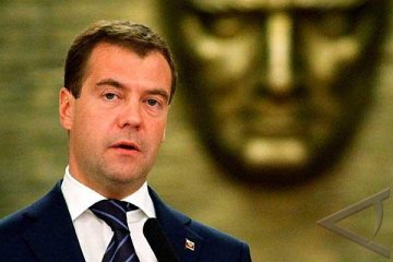 Medvedev mundur sebagai Presiden Rusia tahun 2012 