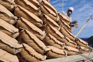 Australia beli 22.000 ton semen asal Sulawesi Utara