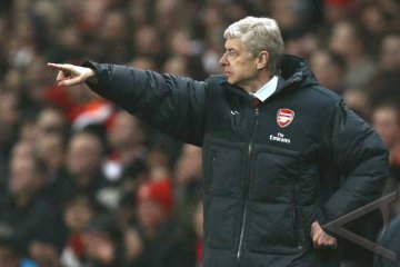 Arsenal Terganjal Drama Penalti 