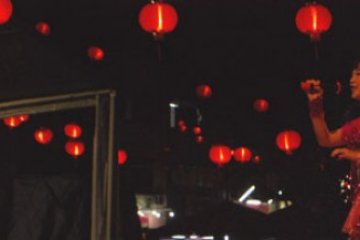 Keong Racun Hangati Festival Imlek Batam