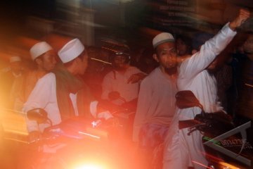 Jamaah Ahmadiyah Diserang karena Menantang