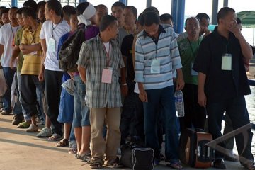 Malaysia Deportasi 70 TKI ke Nunukan