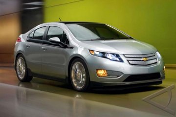 Chevy Volt  dan Nissan Leaf  Jadi Juara