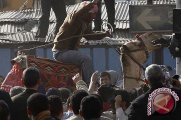 Pendukung Mubarak Berusaha Kepung Tahrir 