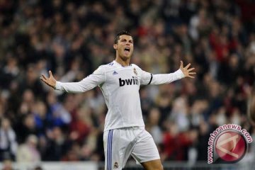Pacar Cristiano Ronaldo tampil "hot"