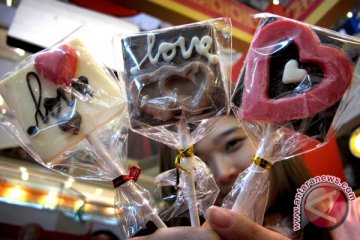 Coklat Valentine Diburu Pengunjung Pusat Perbelanjaan