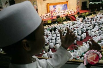 Ribuan Umat Islam Peringati Maulid Nabi