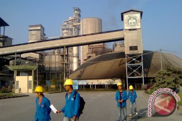 Semen Baturaja bangun dua pabrik baru