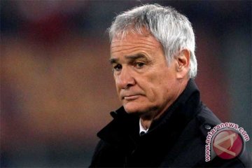 Ranieri Mundur Tukangi Roma