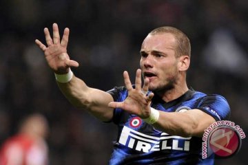 Sneijder urung ke MU