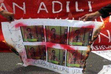DEMO KORUPSI