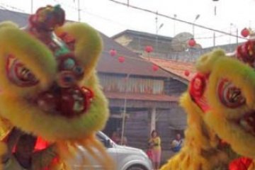 Barongsai Meriahkan Imlek di Karimun