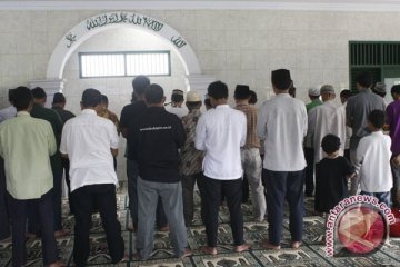 Masjid Ahmadiyah Depok Beraktivitas Bagi Umat Islam
