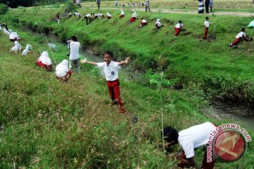 3.871 sekolah sudah berpredikat peduli lingkungan