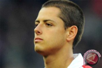 Hernandez Dilarikan ke Rumah Sakit Setelah Cedera Dalam Latihan