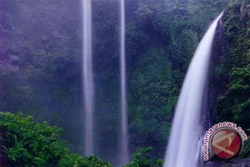 Ekspedisi ke Air Terjun Tanpa Nama  