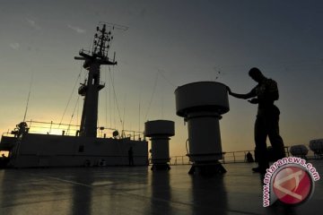 Kapal perang di Perairan Bali siaga amankan KTT ASEAN